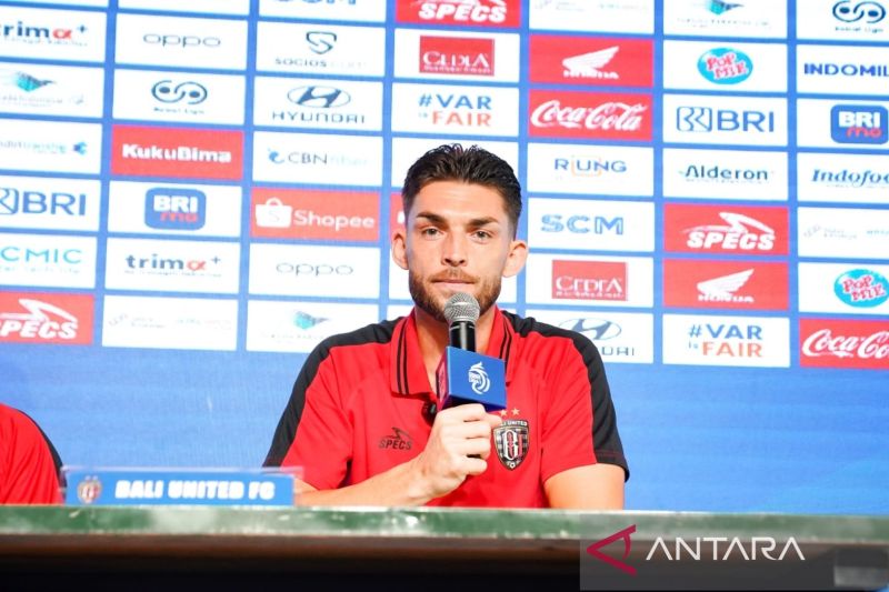 update-transfer-pemain-tim-liga-1-indonesia-untuk-musim-20252026