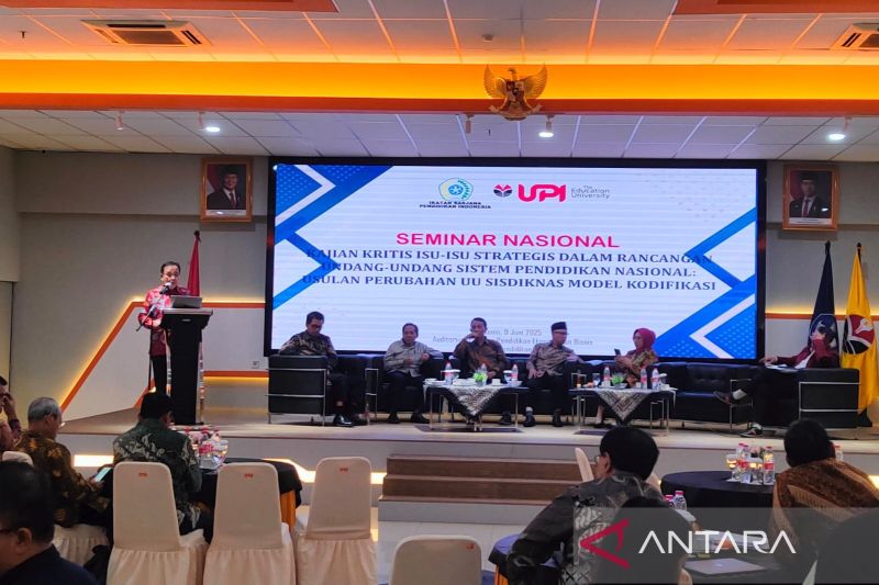 UU Sisdiknas dinilai tak relevan dan revisinya diarahkan terintegrasi