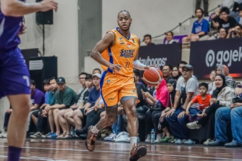 Randy Bell untuk pertama kalinya tak tuntaskan musim IBL