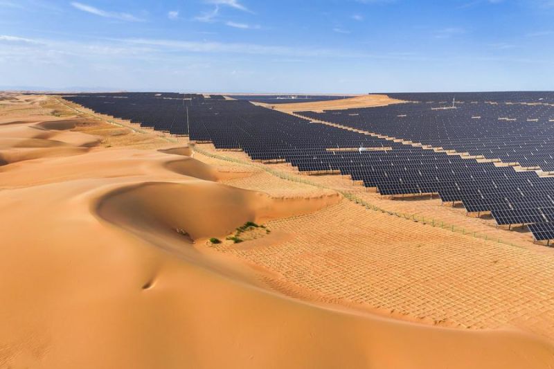 Proyek Fotovoltaik di Gurun China Utara hasilkan energi hijau