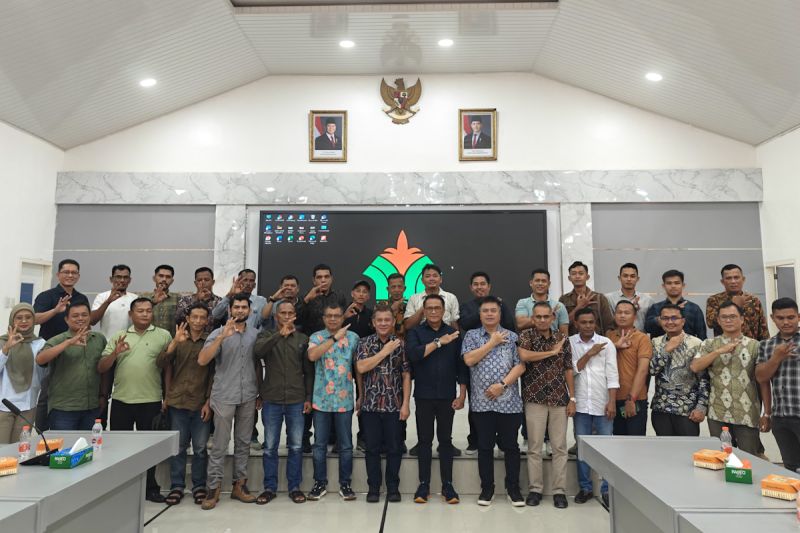 ptpn-palmco-bantu-10-kud-jalankan-peremajaan-sawit-di-aceh
