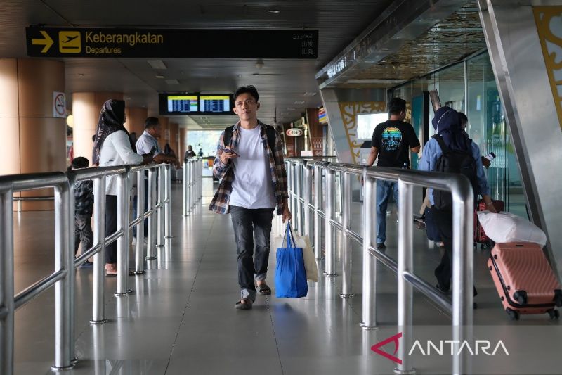 kabut-asap-ganggu-visibilitas-di-bandara-supadio