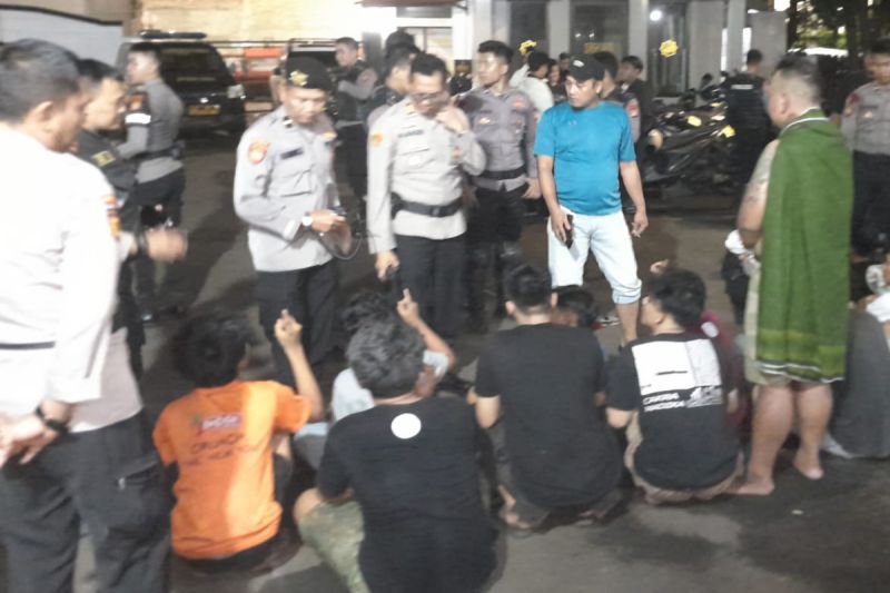 tawuran-di-johar-baru-jakpus-17-remaja-ditangkap-polisi