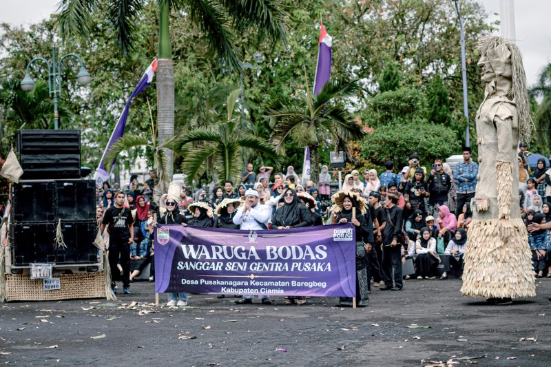 pemkab-ciamis-gelar-galuh-ethnic-carnival-2025