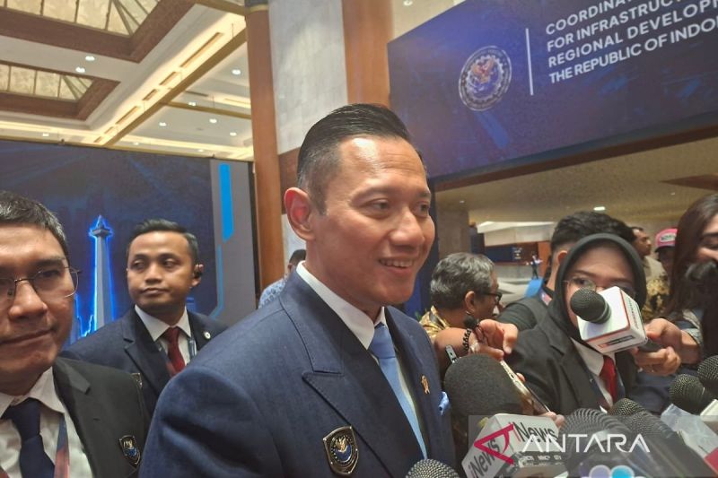 ahy-mendukung-pembentukan-badan-otorita-tanggul-laut-pantai-utara-jawa