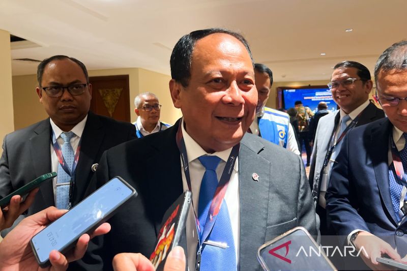 wamenhub-tegaskan-transportasi-jadi-perekat-kesatuan-nasional