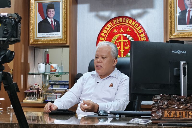 Kejagung limpahkan berkas tersangka kasus minyak mentah ke JPU