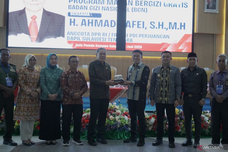 Komisi IX DPR RI sosialisasi program MBG di Konawe Selatan