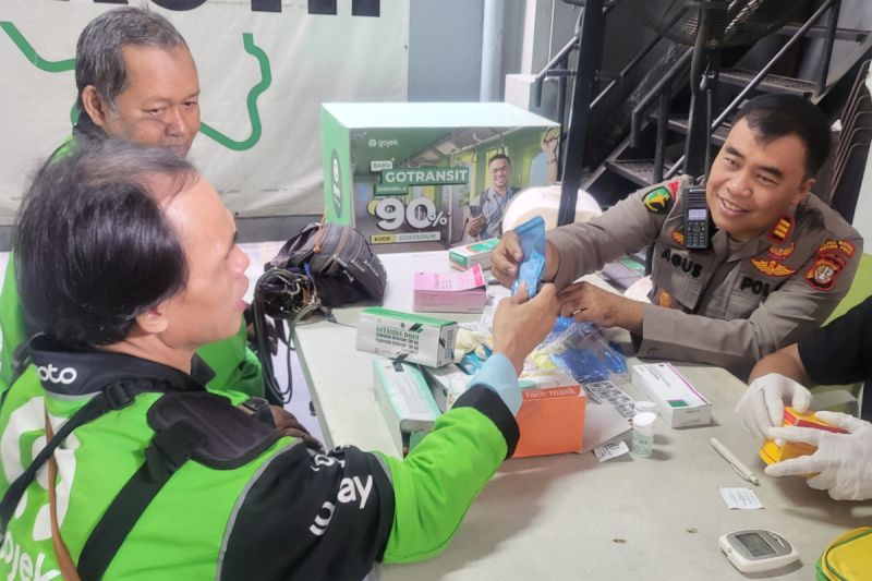 Polres Metro Jakpus gelar pemeriksaan kesehatan gratis untuk ojol