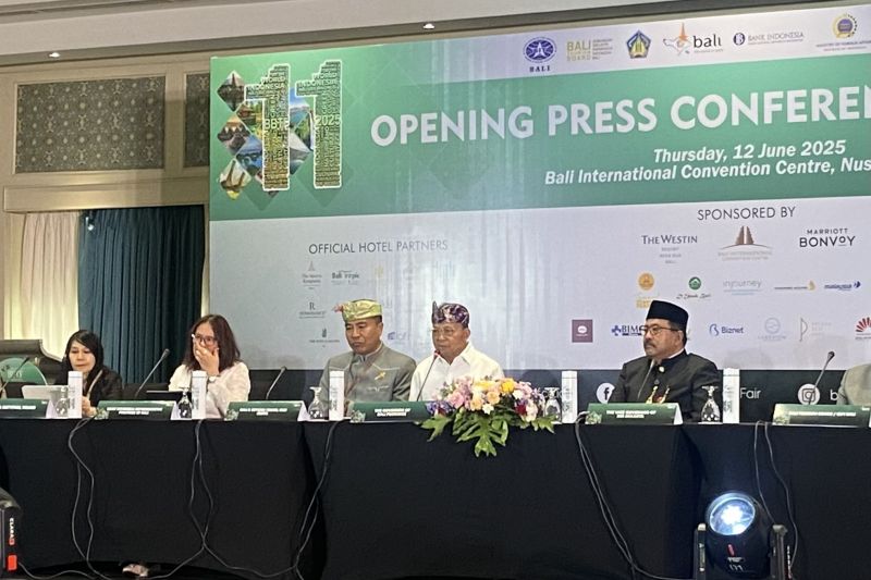 gubernur-bali-tak-percaya-ada-phk-di-sektor-pariwisata