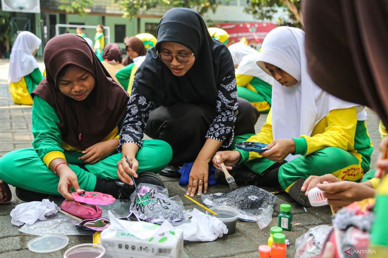 kemenkeu-salurkan-langsung-tunjangan-guru-terealisasi-rp16-t-per-juni