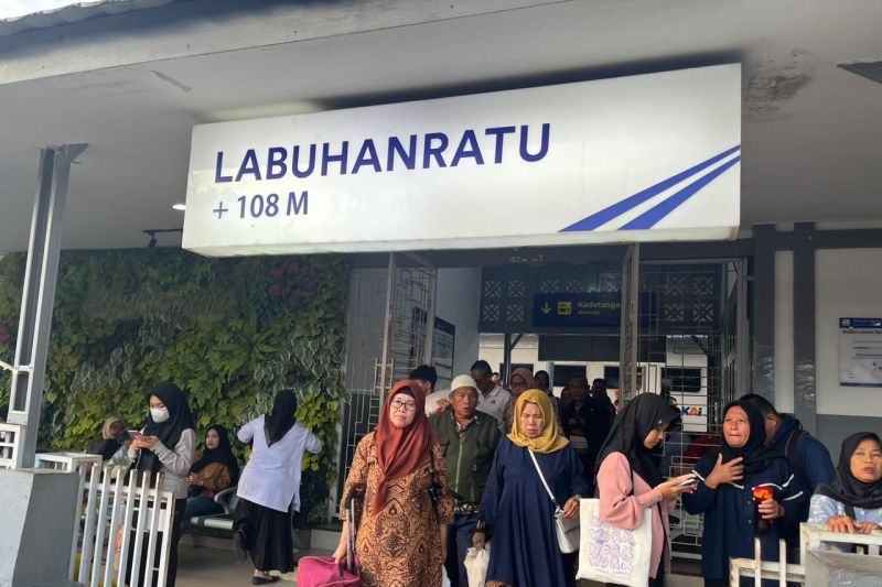 kai-tanjungkarang-tambah-rangkaian-ka-rajabasa-hadapi-libur-sekolah