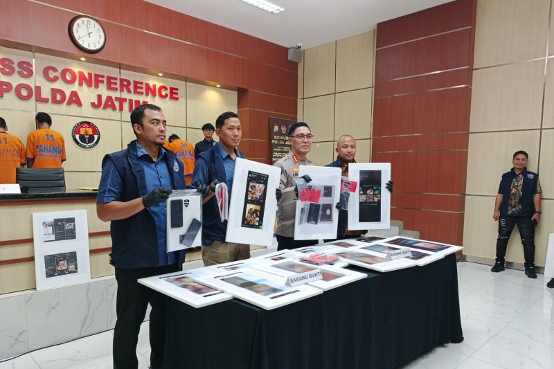 Jaringan jual beli konten pornografi anak akhirnya terbongkar