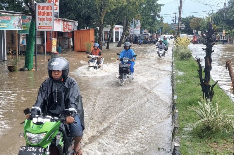 BNPB: Bencana hidrometeorologi picu ratusan korban di awal Juni