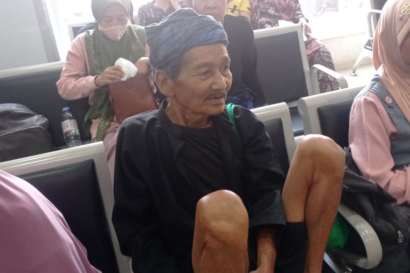 Suami isteri warga Badui berobat gratis di RSUD gunakan BPJS PBI 