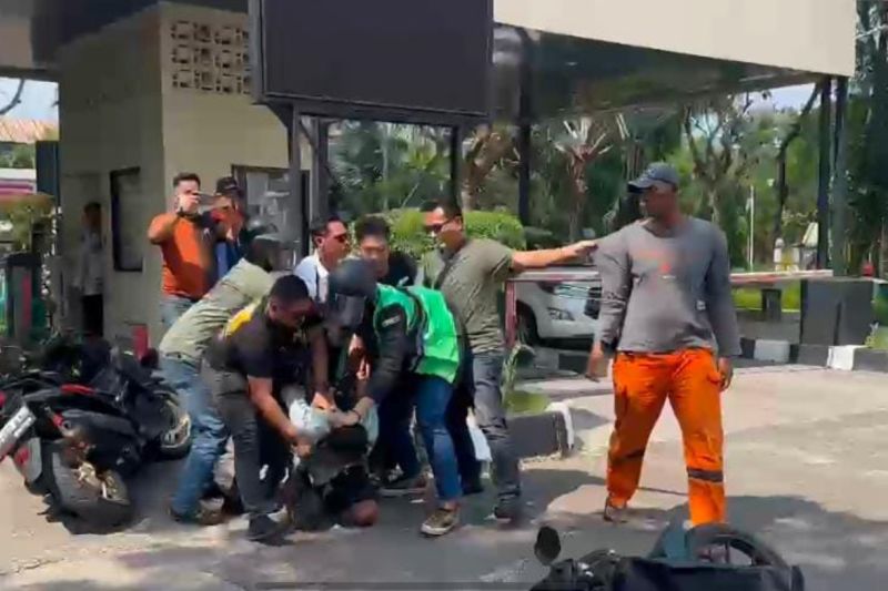 polisi-tangkap-pelaku-pembunuhan-buruh-lepas-di-muara-angke