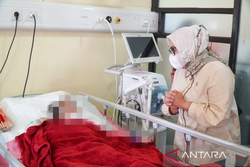 MenPPPA jenguk korban kekerasan yang ditemukan di Kebayoran Lama
