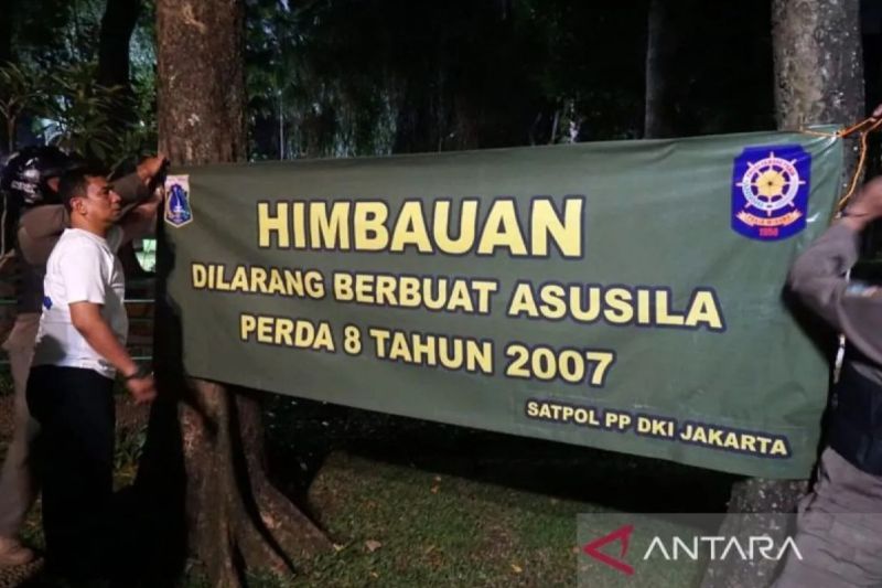 Pramono akan tertibkan warga yang berbuat asusila di taman 24 jam