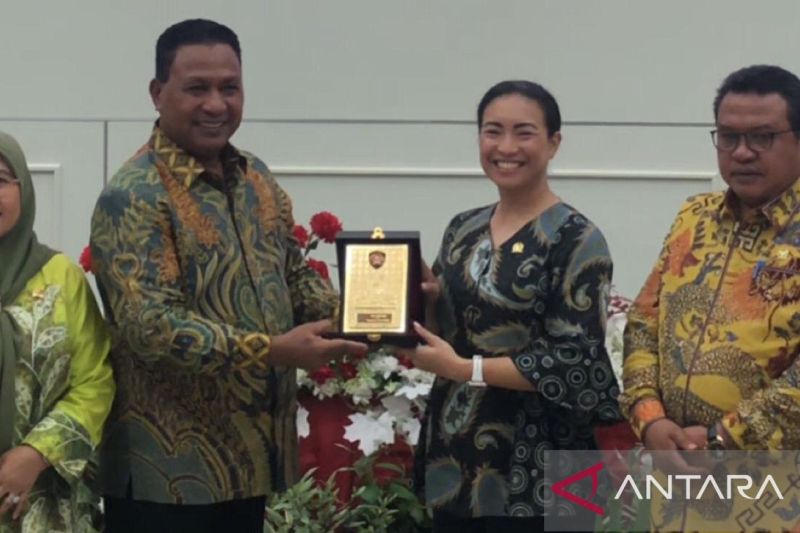 komisi-vii-dpr-ri-gagas-pengembangan-industri-perikanan-maluku