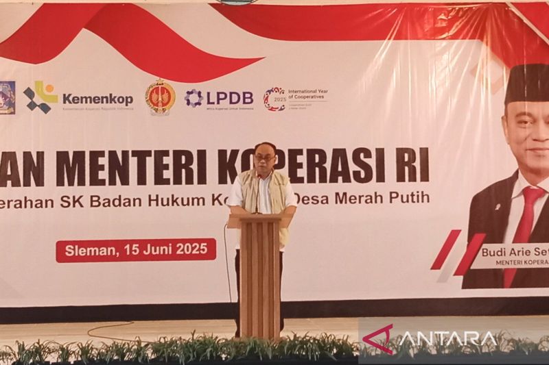 menkop-diy-jadi-contoh-pengembangan-kopdes-merah-putih-di-ri