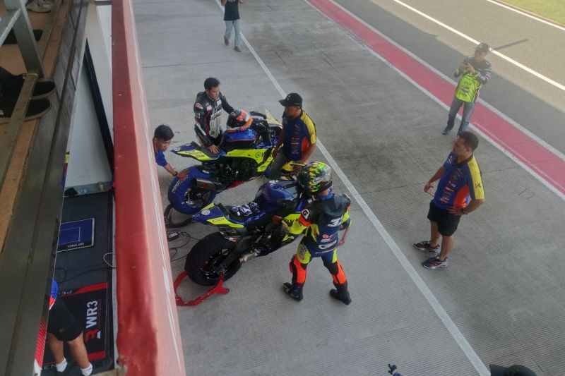 Pembalap NTB mampu bersaing di Idemitsu bLU cRU Yamaha di Mandalika 