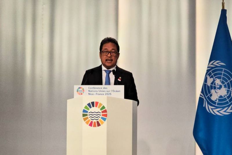 menteri-trenggono-diakui-sebagai-champion-ocean-account-global