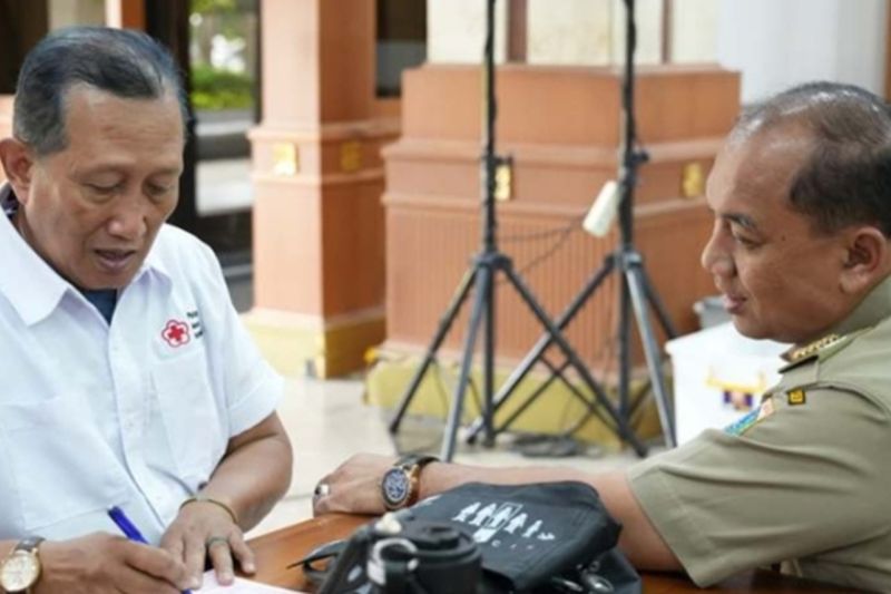 HUT Jakarta, Wali Kota Jakbar ikut donorkan darah