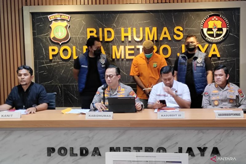 polisi-ungkap-kasus-penipuan-online-yang-rugikan-korban-rp16-miliar