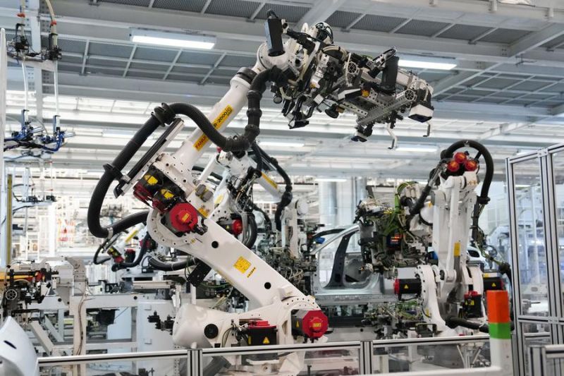 xiaomi-manfaatkan-teknologi-cerdas-genjot-produksi-ev
