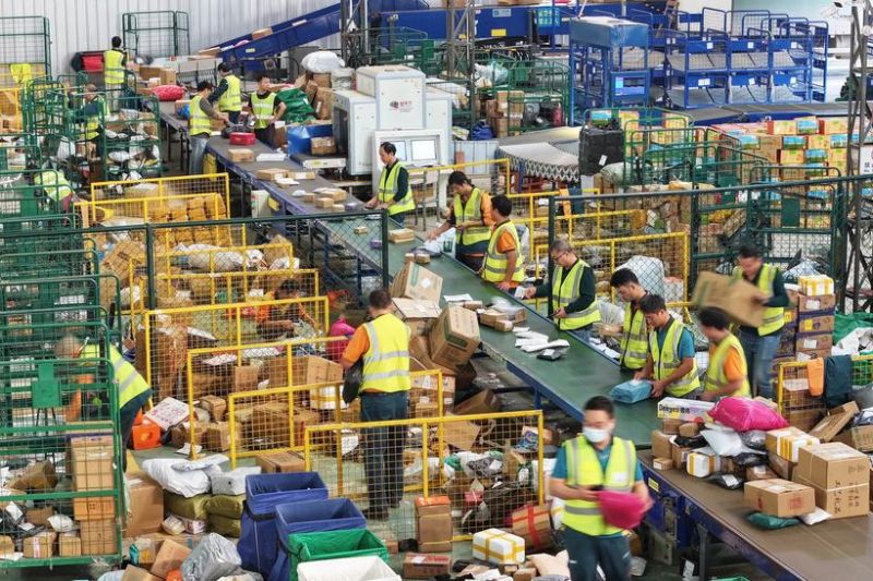 Ekspor e-commerce lintas perbatasan China catat rekor pada 2024
