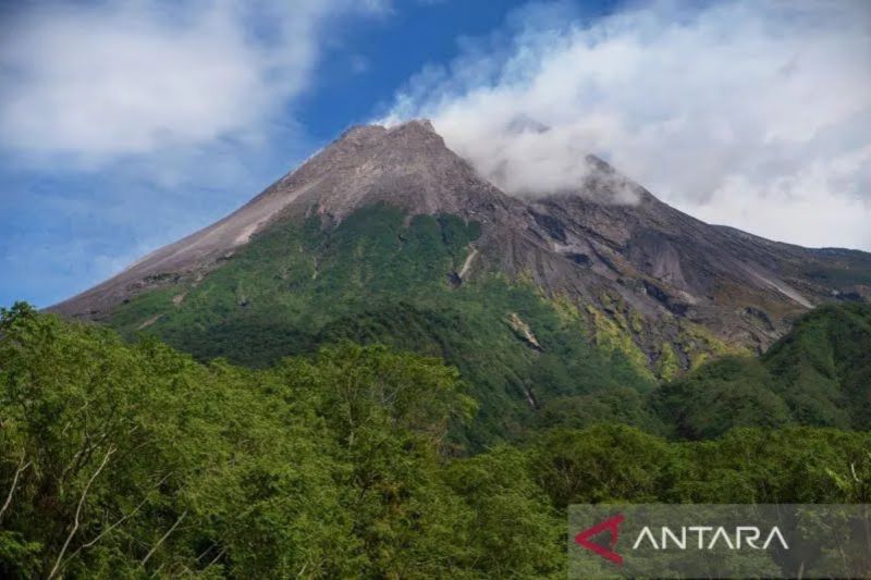 Empat pendaki ilegal Merapi disanksi bersihkan Kalitalang tiga bulan