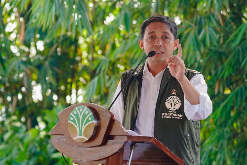 menhut-komitmen-kurangi-emisi-dengan-menghitung-jejak-karbon