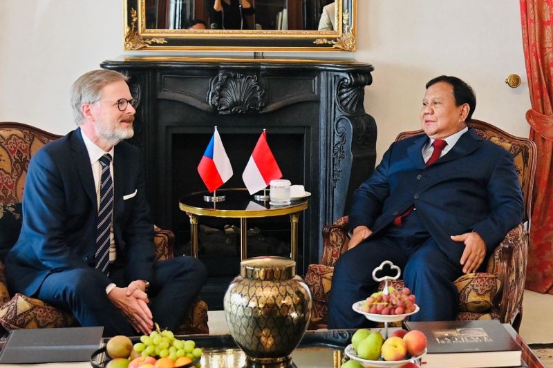 dpr-kunjungan-prabowo-ke-rusia-perkuat-ekonomi-diplomasi-bilateral