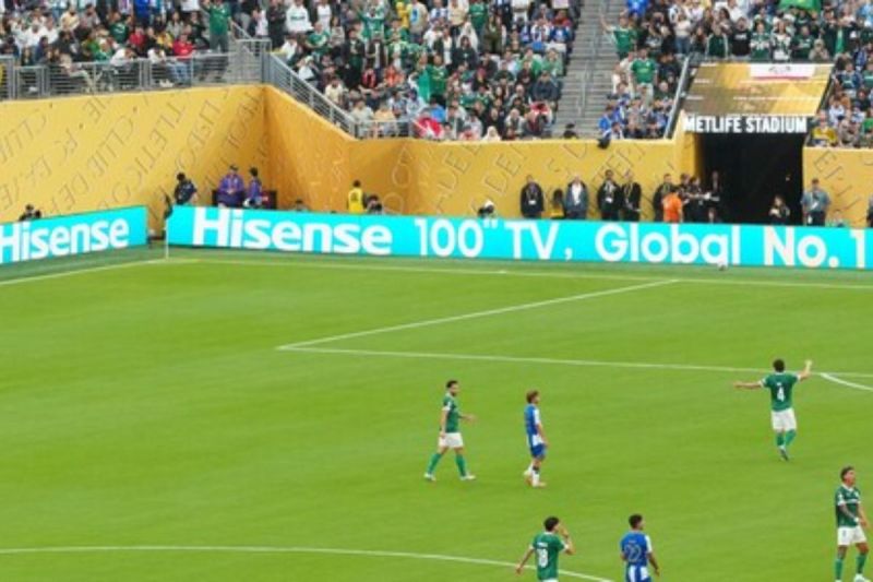 Hisense Tampil sebagai Pemimpin Pasar Lewat Pesan Bertajuk "HISENSE 100" TV, GLOBAL No.1" di Sejumlah Stadion FIFA Club World Cup 2025