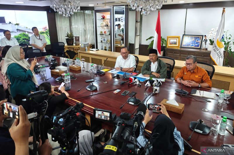 Kemensos salurkan Rp4,8 miliar untuk korban erupsi Gunung Lewotobi