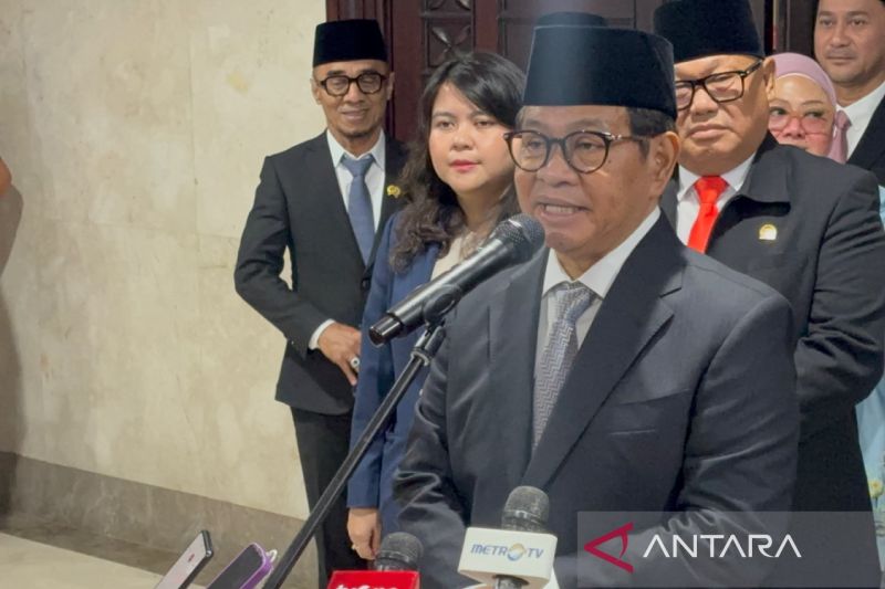 Pramono akan berhentikan supir Jaklingko yang pengemudi ugal-ugalan