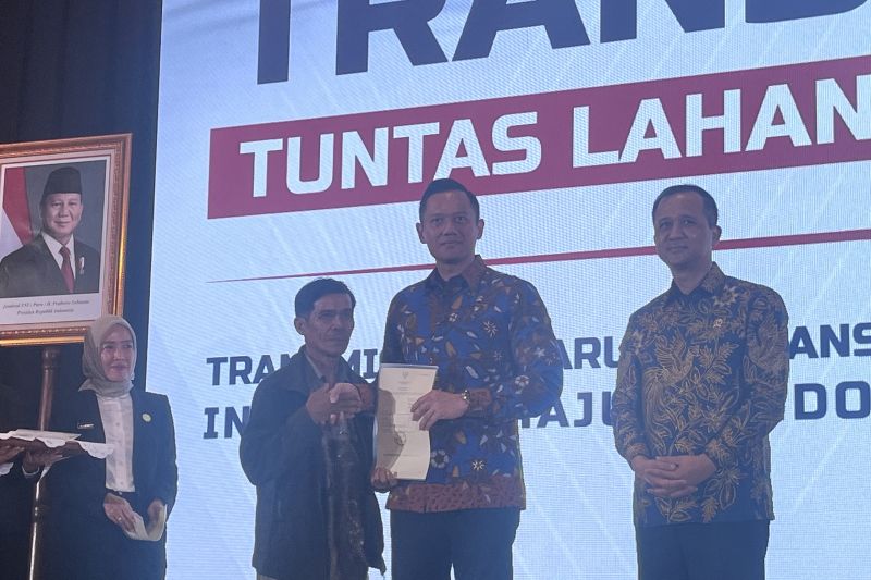 kementrans-terbitkan-1120-shm-untuk-690-kk-transmigran-lokal
