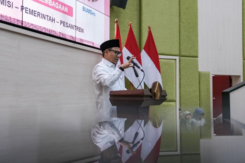 Menko Muhaimin tekankan peran pesantren berdayakan masyarakat
