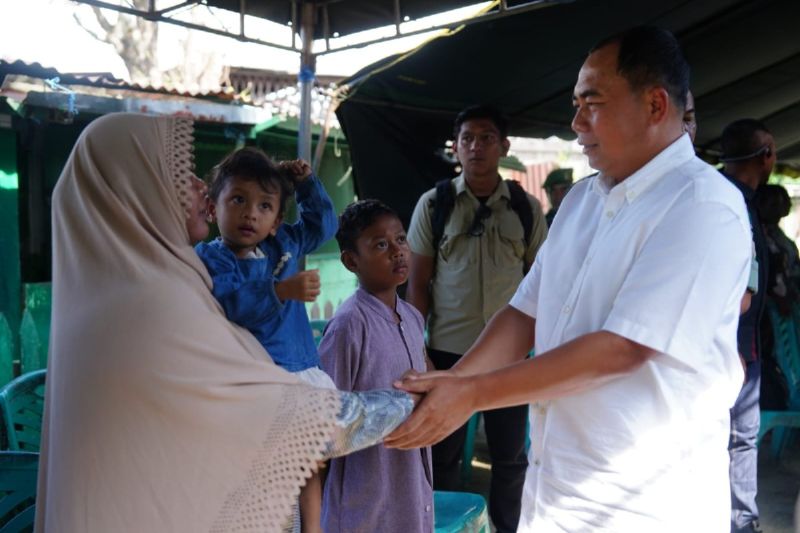 Pangdam XVII/Cenderawasih kunjungi keluarga korban penembakan KKB