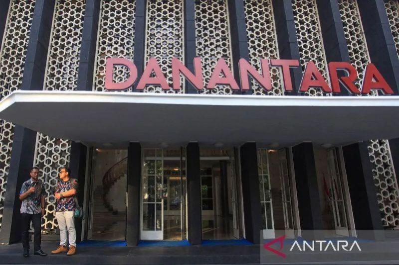 indef-konsolidasi-bumn-logistik-oleh-danantara-bangun-kekuatan-besar