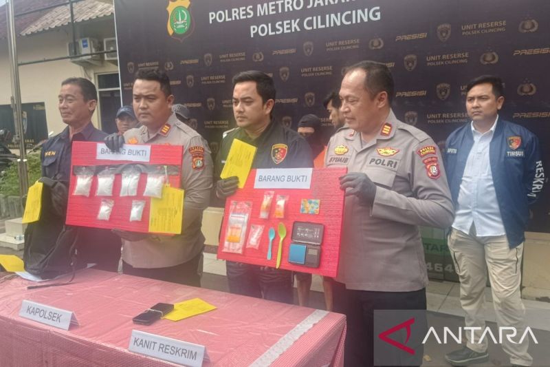 polisi-tangkap-kurir-sekaligus-bandar-narkoba-di-jakarta-utara