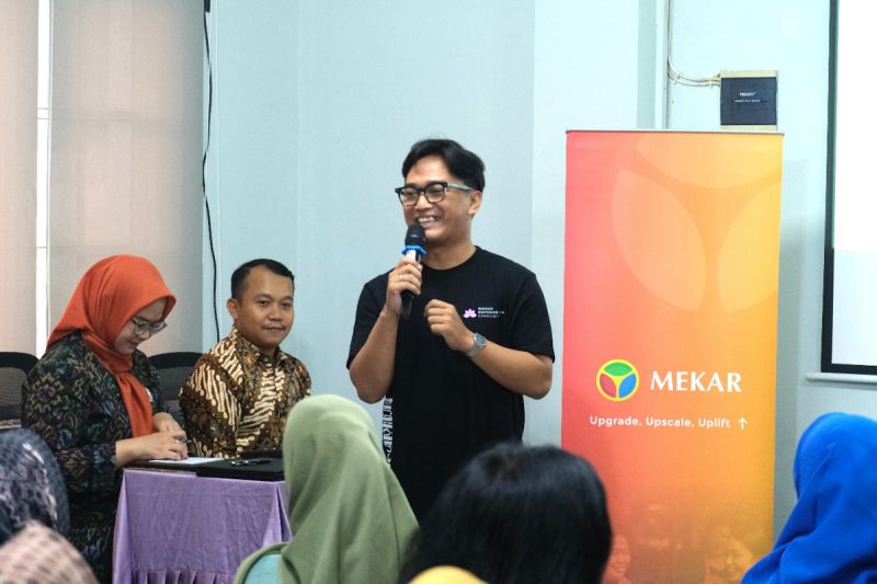 kolaborasi-berdayakan-ibu-ibu-umkm-terhindar-pinjaman-ilegal