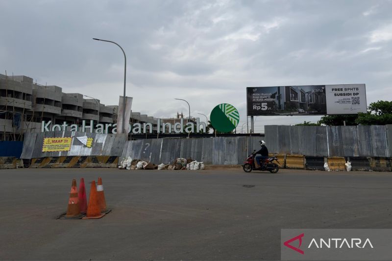 warga-keluhkan-penutupan-akses-harapan-indah-ganggu-mobilitas