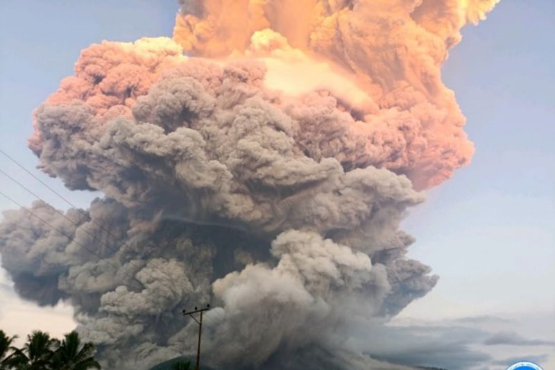 BMKG: Ruang udara Manggarai Barat bersih dari sebaran abu vulkanik