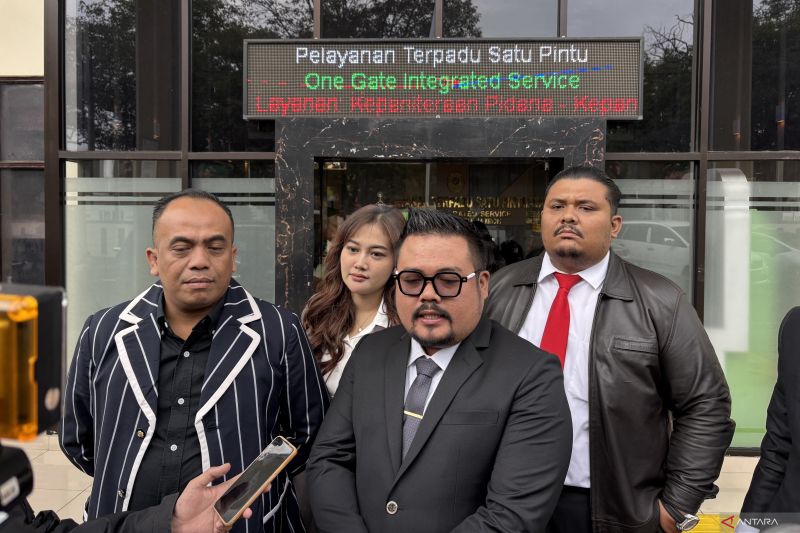 Lisa Mariana tak hadir dalam sidang gugatan terhadap RK di PN Bandung