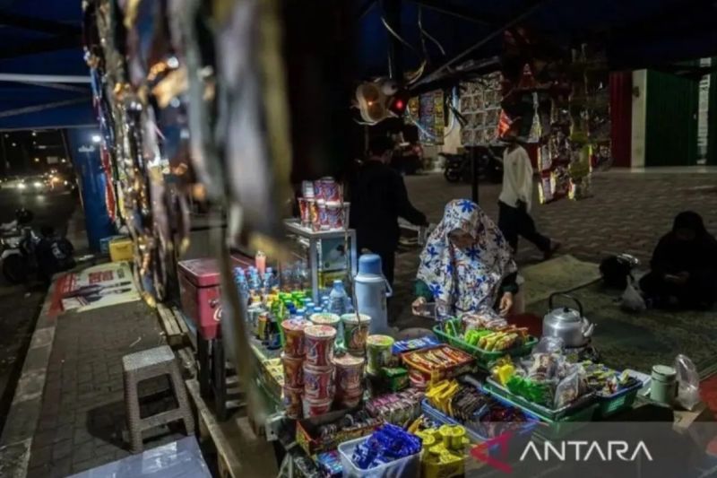 DKI diminta tak abai nasib pedagang dalam aturan kawasan tanpa rokok