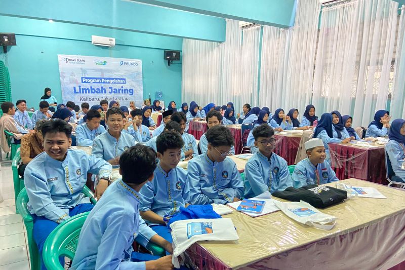 Pelindo ajak siswa kelola limbah laut melalui edukasi "ghost net"
