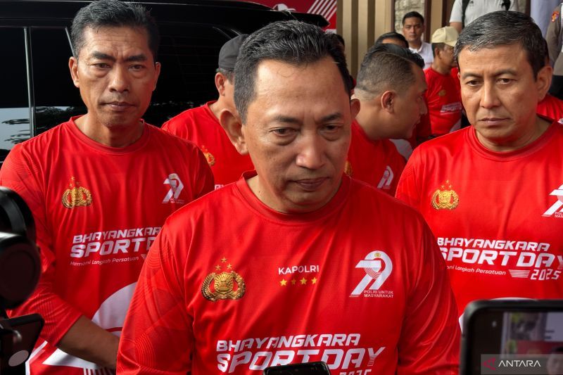 Kelakar Kapolri: Ingin cari pengganti Wakapolri mirip Ahmad Dofiri