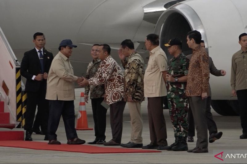 Prabowo tiba di Jakarta usai kunjungan kenegaraan ke Rusia
