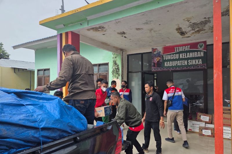 Pertamina salurkan bantuan untuk korban erupsi Gunung Lewotobi